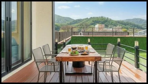 춘천 숙소 강촌 바일마을 애견 독채 풀빌라 펜션 (Gangchon Baile Village Pension)