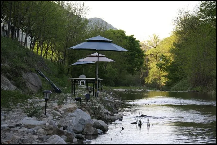 공주 숙소 계룡산 글램핑 동월숲 (Gongju kyerongsan glamping donwallsoop)