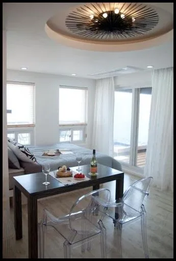 남해 숙소 그리드 1398 펜션 (Grid1398 Pension)