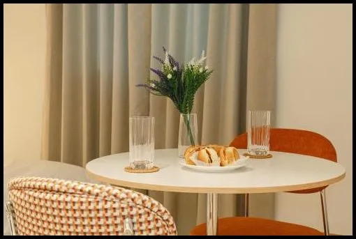 구리 숙소 호텔다운 구리 (Hotel Daun Guri)