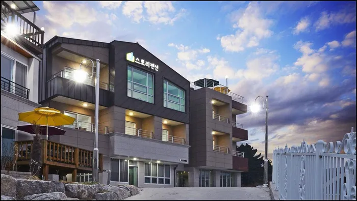 삼척 숙소 삼척 장호항 J스토리 스파 펜션 (Janghohang J Story Spa Pension)