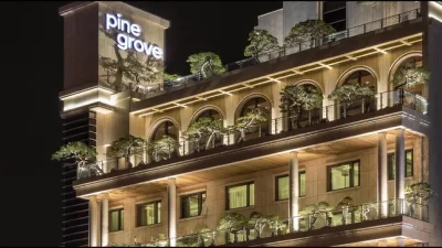 김해 숙소 파인 그로브 호텔 (Pine Grove Hotel)