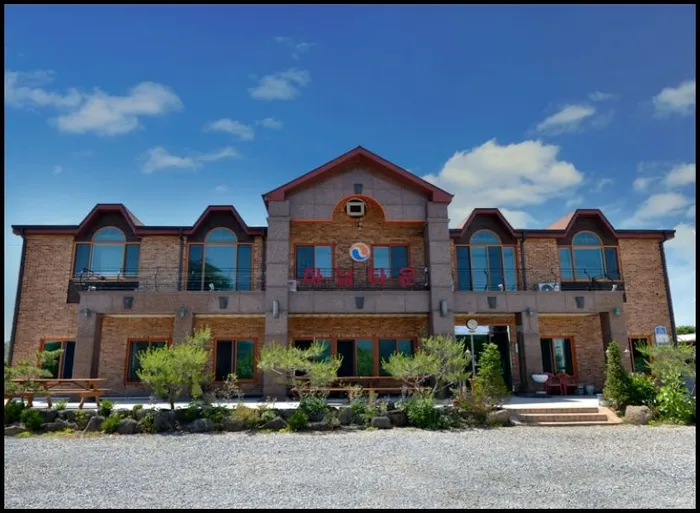 연천 숙소 연천 왕의자택펜션 (Yeoncheon Wanguijataek Pension)