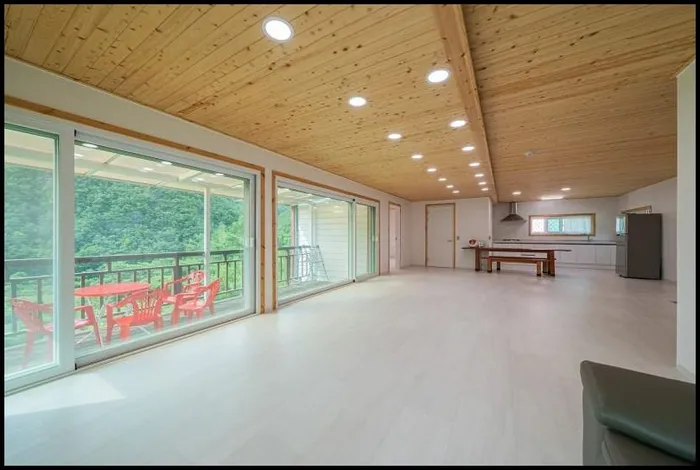 영월 숙소 영월 동강반딧불이펜션 (Yeongwol Donggang Banditburi Pension)