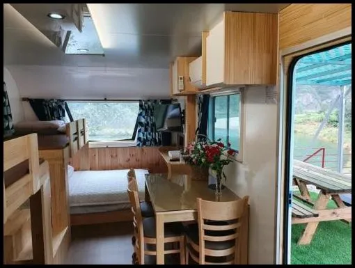 영월 숙소 영월 동강빌리지카라반 (Yeongwol Donggang Village Caravan)