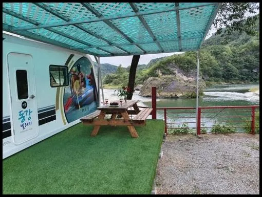 영월 숙소 영월 동강빌리지카라반 (Yeongwol Donggang Village Caravan)